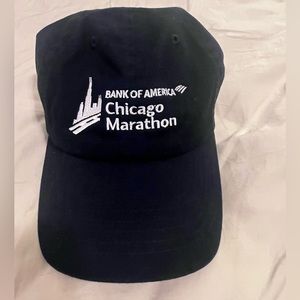 This is a dark navy blue cap from the Chicago Marathon 2022.